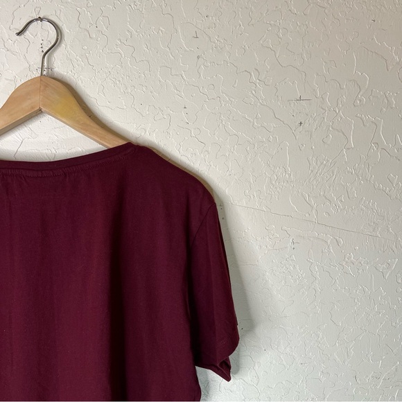 Wonder Woman Tee Shirt Burgundy With WW Logo Size XL | EUC - Picture 10 of 14